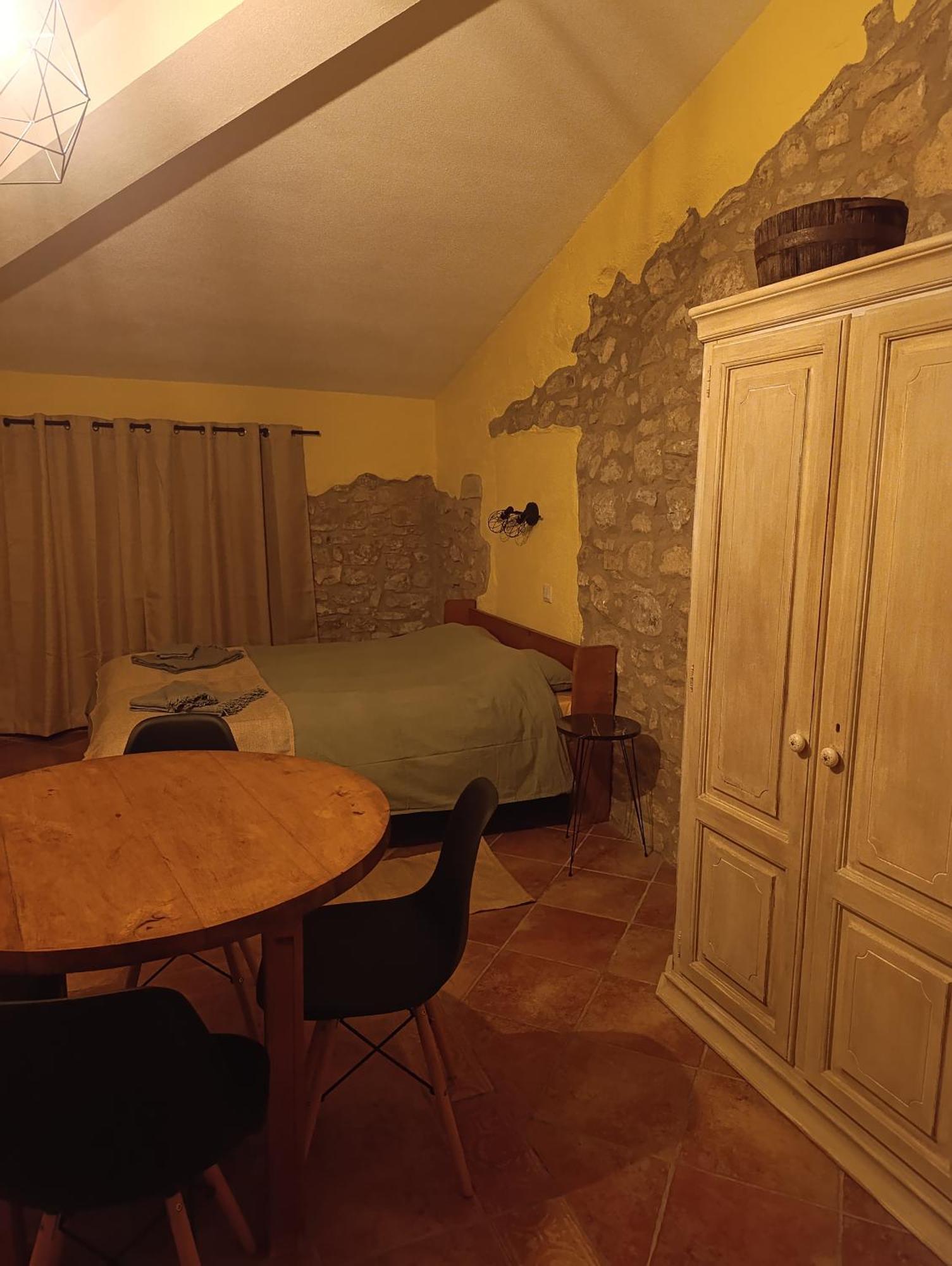 Bed and Breakfast Mas Pitre à Besalú Extérieur photo