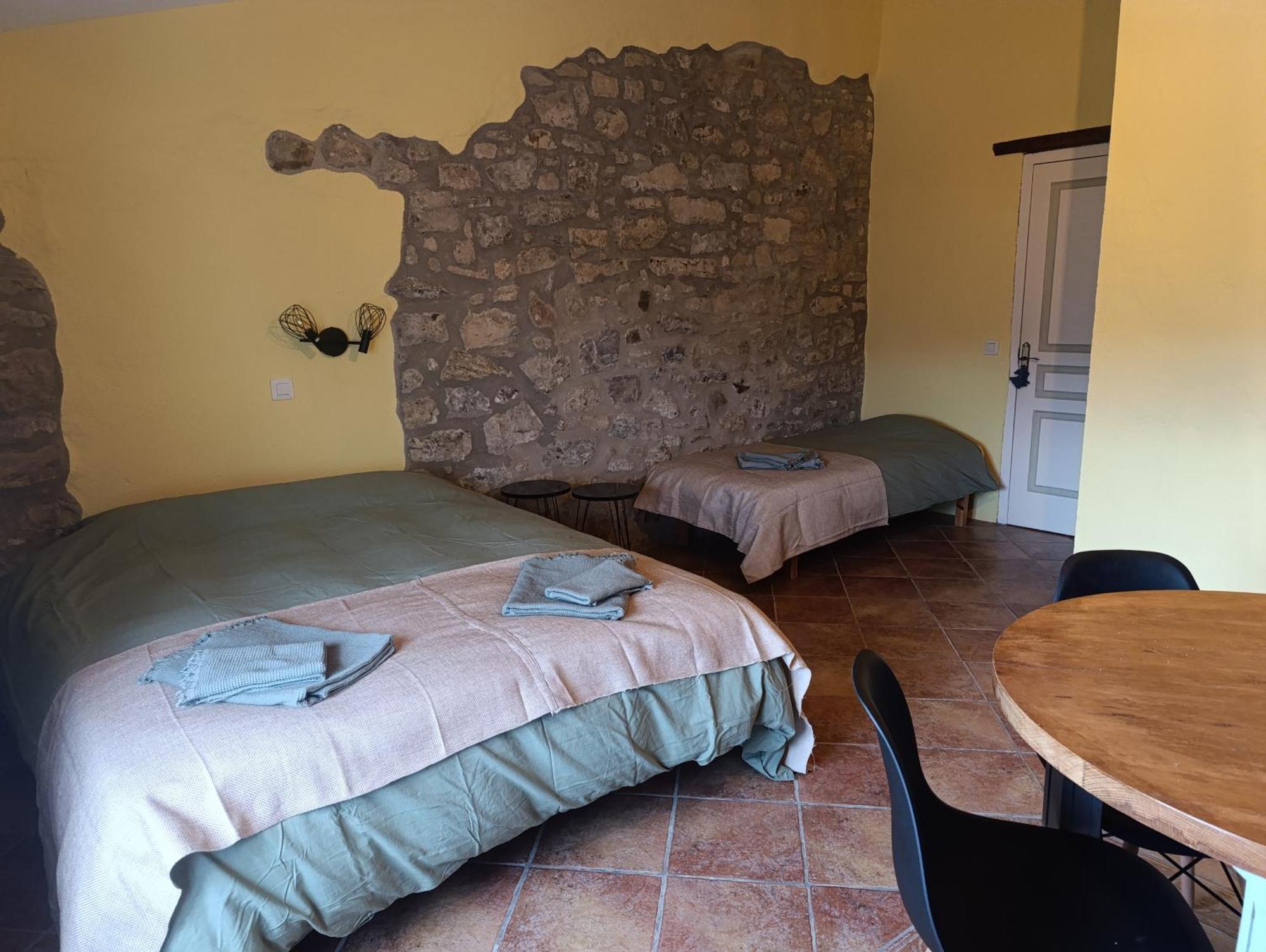 Bed and Breakfast Mas Pitre à Besalú Extérieur photo